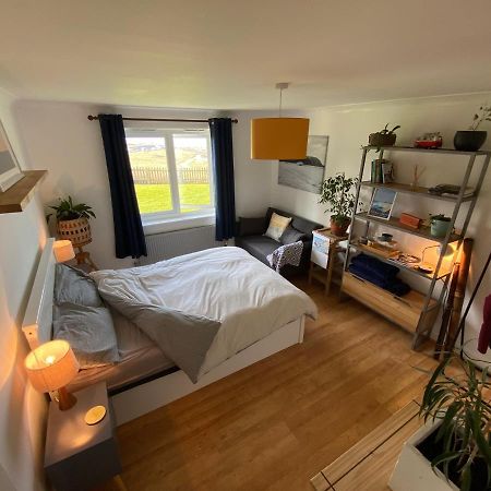 New Quay Sea Views On Fistral. Lovely Private Bedroom מראה חיצוני תמונה